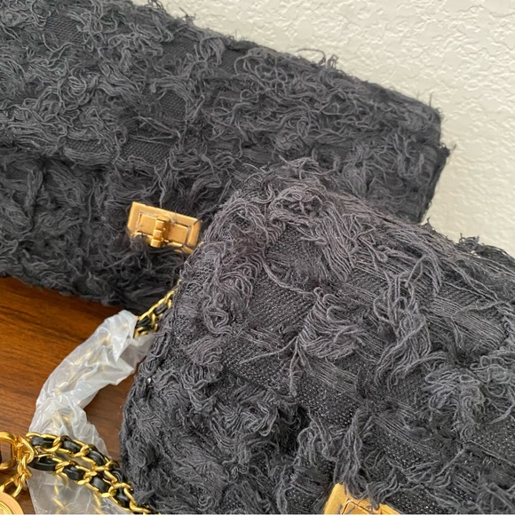 Black Fringe Tweed Leather Classic Single Flap Crossbody Chain Bag Medallion C2 - Picture 2 of 14